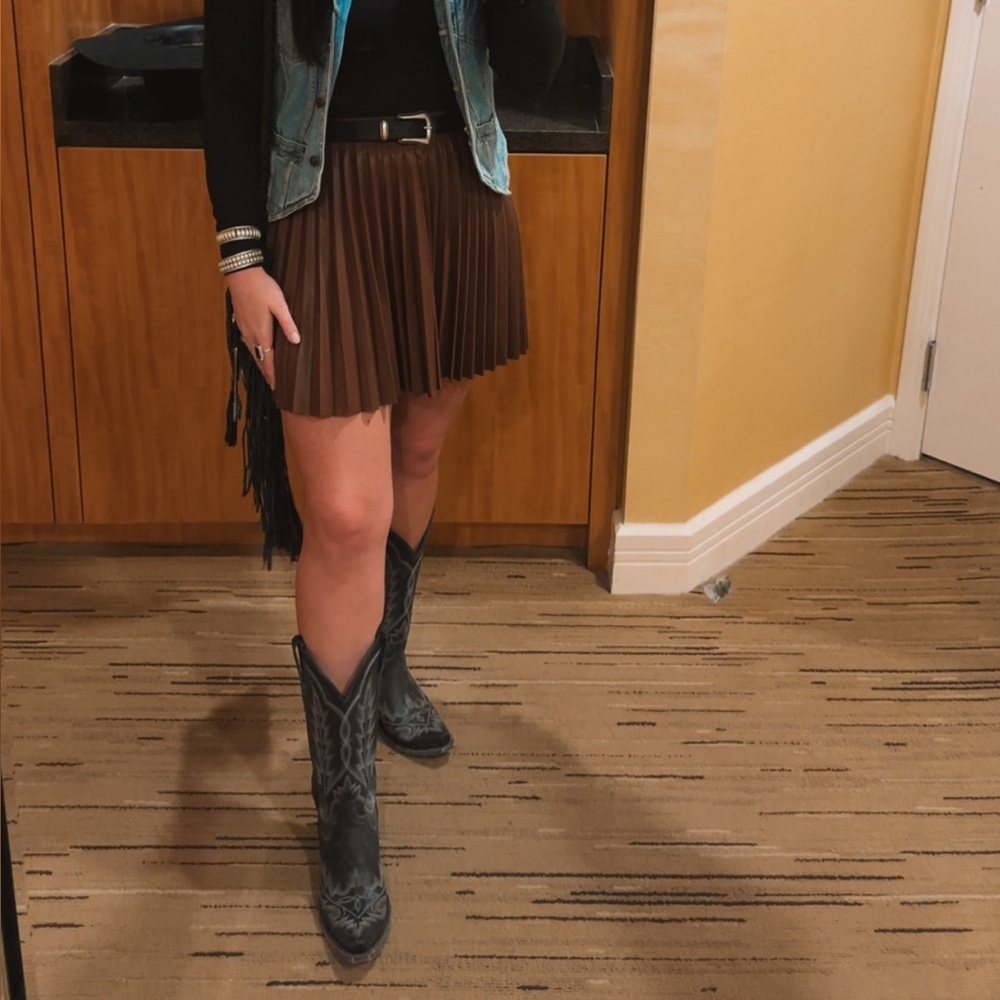 Brown Western Cowboy Boots - Picture 3 of 5